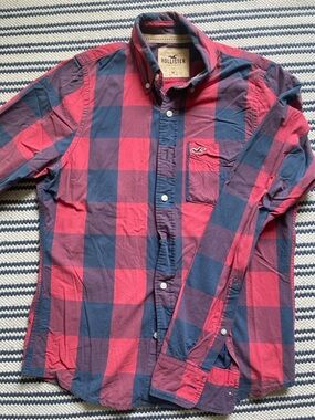 Hollister Red and Navy Plaid Cotton Button-Down Shirt